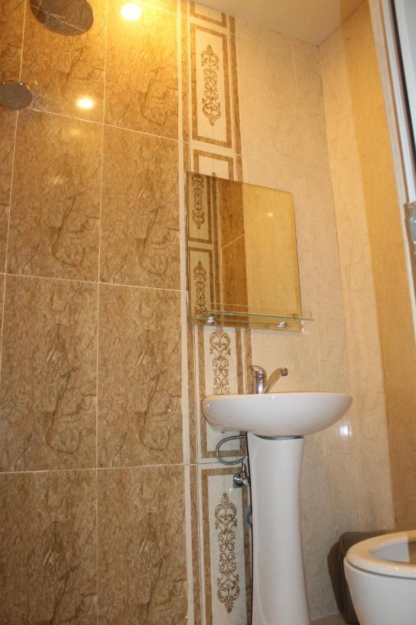 Keba Hotel Tbiliszi Kültér fotó